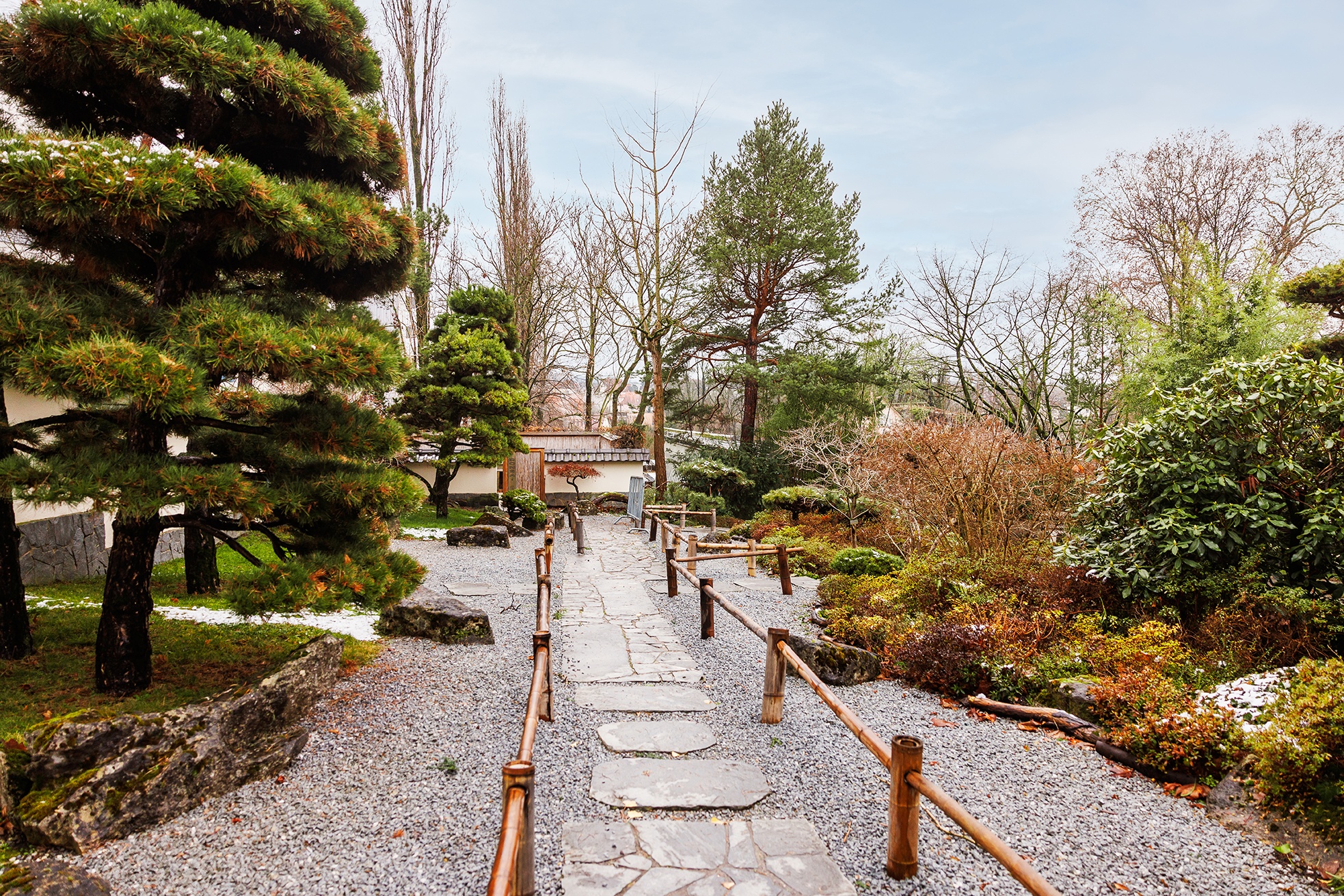 Japangarten, Blick zur Bonsai-Ecke